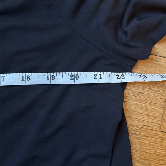 Athleta With Ease long-sleeve black T - Picture 12 of 16
